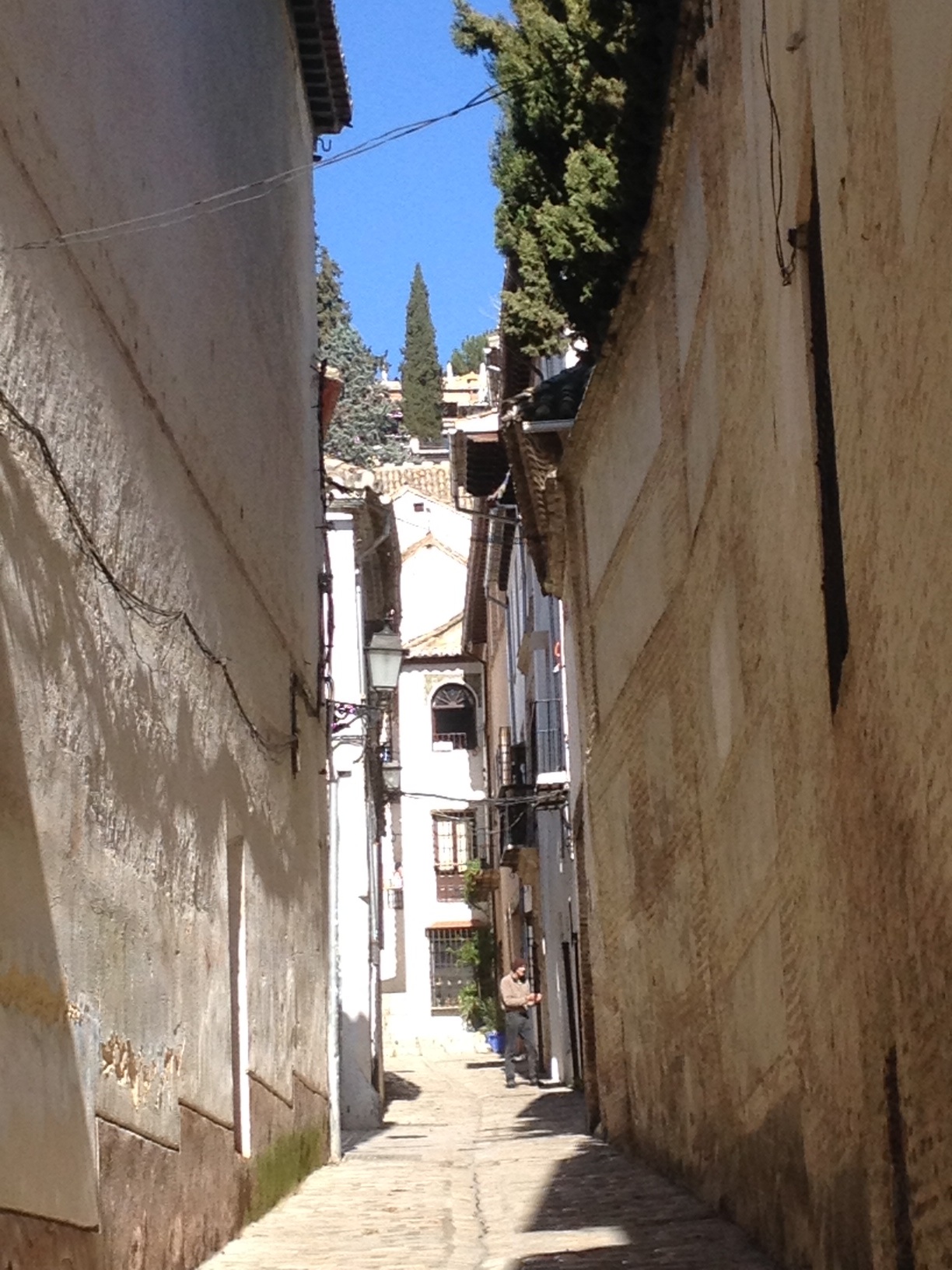 ALBAICIN_-_DESCUBRIENDOGRANADA_1.jpg ALBAICIN_-_DESCUBRIENDOGRANADA_1.jpg
