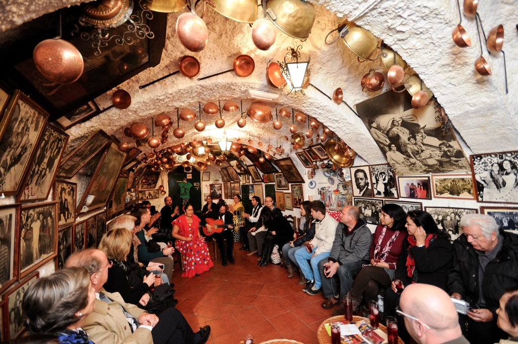Flamenco_en_Granada.jpg Flamenco_en_Granada.jpg