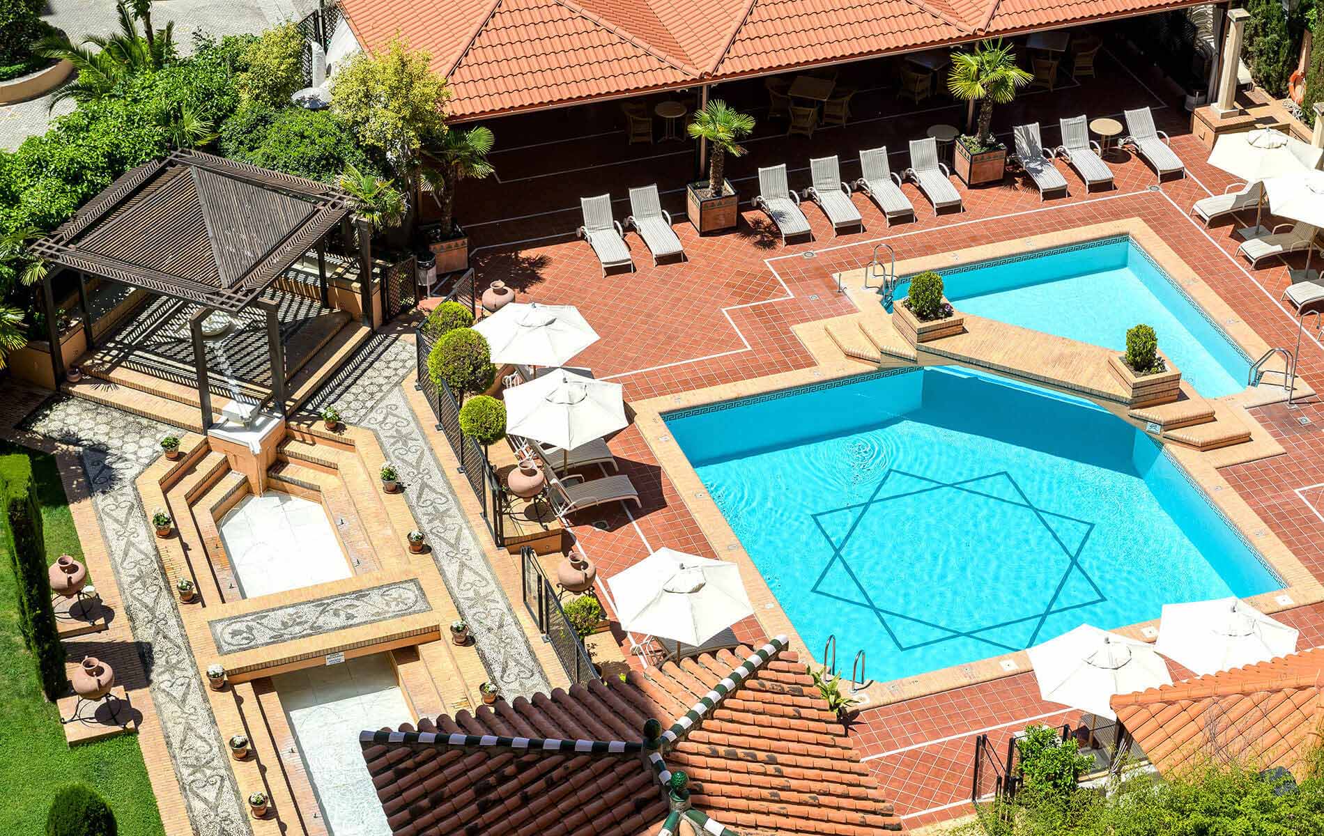 piscina_1.jpg piscina_1.jpg